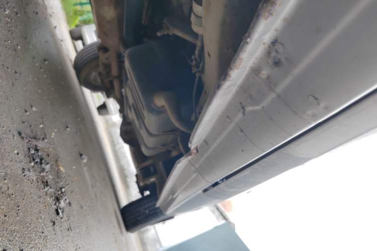 Used FORTHING Lingzhi 2015 M3 1.6L 7-Seater Comfort Model Chassis Front Left