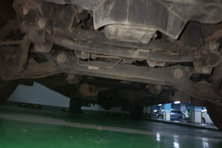 Used FORTHING Lingzhi 2015 V3 1.6L 7-Seater Standard Model Chassis Front