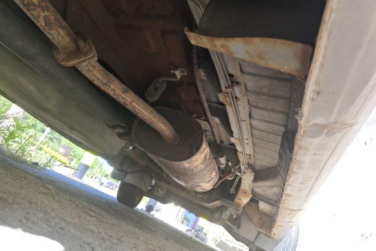 Used FORTHING Lingzhi 2015 V3 1.6L 7-Seater Standard Model Chassis Rear Right