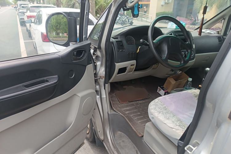 Used FORTHING Lingzhi 2015 V3 1.5L 7-Seater Luxury Model Driver Seat