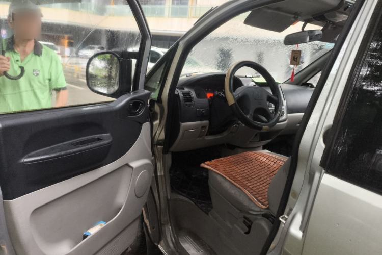 Used FORTHING Lingzhi 2015 M3 1.6L 7-Seater Luxury Model Driver Seat