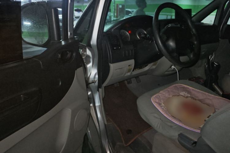 Used FORTHING Lingzhi 2015 V3 1.6L 7-Seater Standard Model Driver Seat