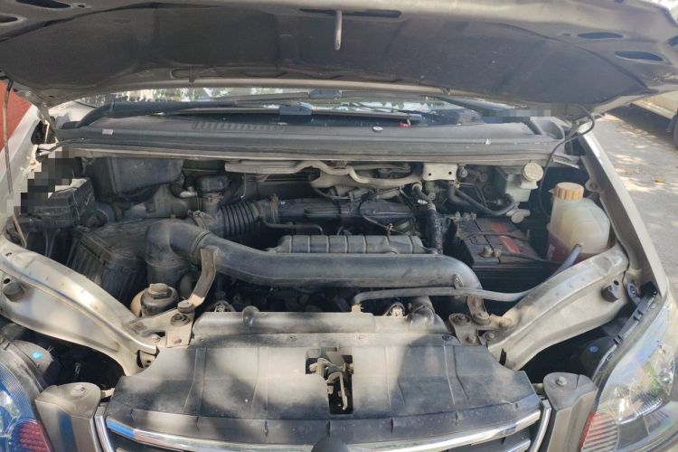 Used FORTHING Lingzhi 2015 M5 Q7 2.0L 7-seat Long-Wheelbase Comfort Model Engine Bay