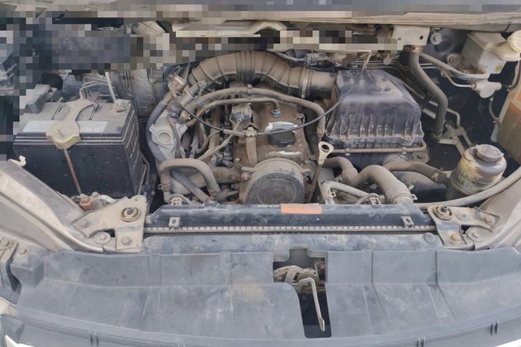 Used FORTHING Lingzhi 2015 M3 1.6L 7-Seater Standard Model Engine Bay