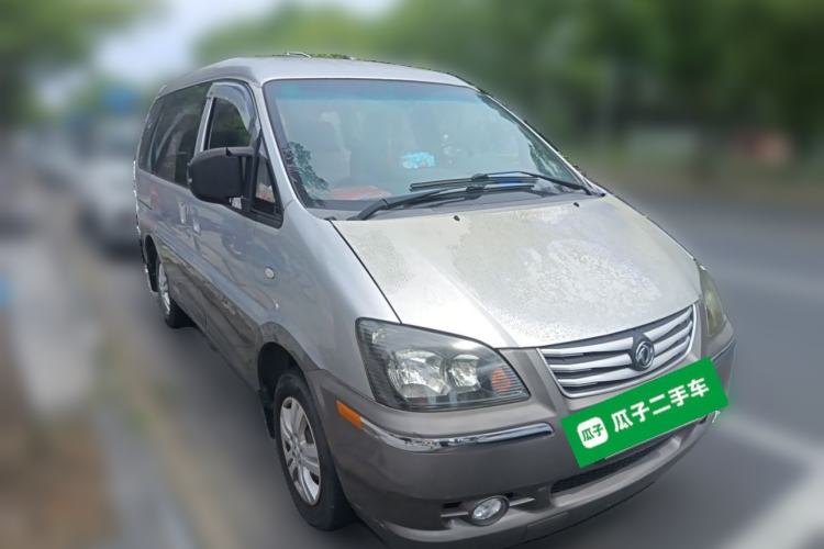 Used FORTHING Lingzhi 2015 V3 1.5L 7-Seater Luxury Model Front Right 45 Deg