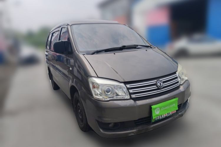 Used FORTHING Lingzhi 2015 M3 1.6L 7-Seater Standard Model Front Right 45 Deg