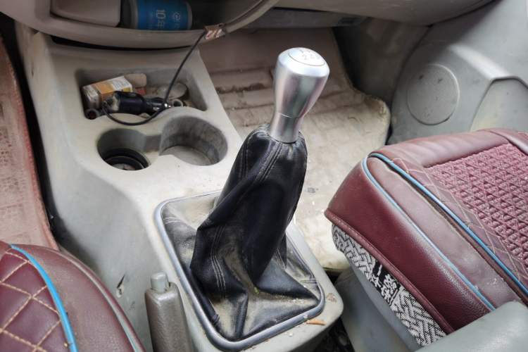 Used FORTHING Lingzhi 2015 V3 1.5L 7-seat Standard Model Gear Lever