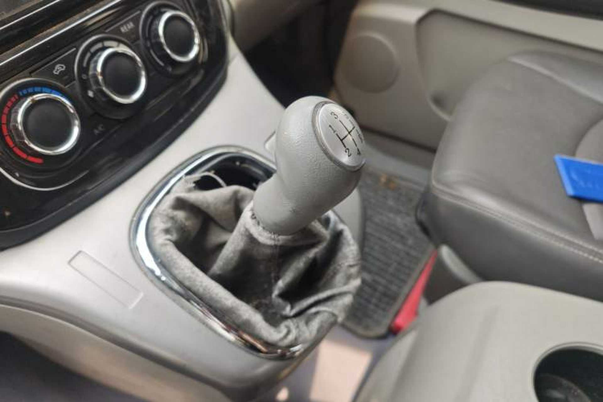 Used FORTHING Lingzhi 2015 M5 Q3 2.0L 7-seat Long-Wheelbase Luxury Model Gear Lever