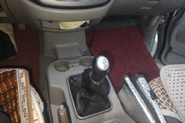 Used FORTHING Lingzhi 2015 M3 1.6L 7-Seater Comfort Model Gear Lever