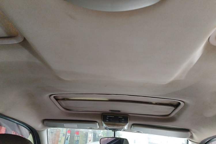 Used FORTHING Lingzhi 2015 M3 1.6L 7-Seater Luxury Model Headliner