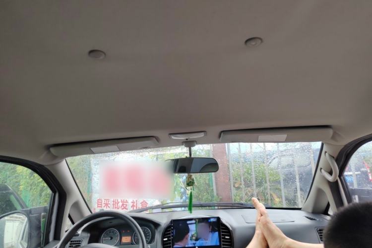 Used FORTHING Lingzhi 2015 M3 1.6L 7-Seater Comfort Model Headliner