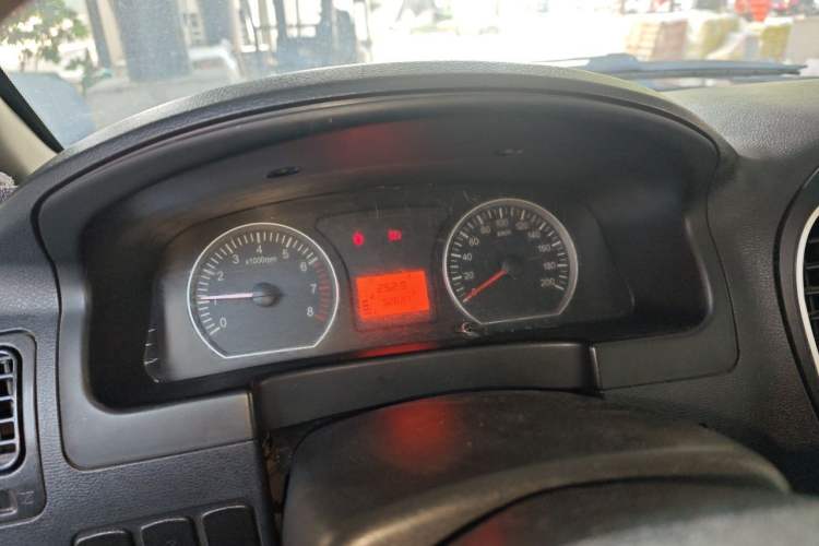 Used FORTHING Lingzhi 2015 V3 1.5L 7-seat Standard Model Instrument Cluster