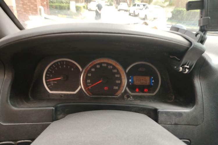 Used FORTHING Lingzhi 2015 M5 Q7 2.0L 7-seat Long-Wheelbase Comfort Model Instrument Cluster