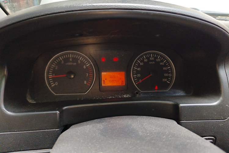 Used FORTHING Lingzhi 2015 M3 1.6L 7-Seater Luxury Model Instrument Cluster