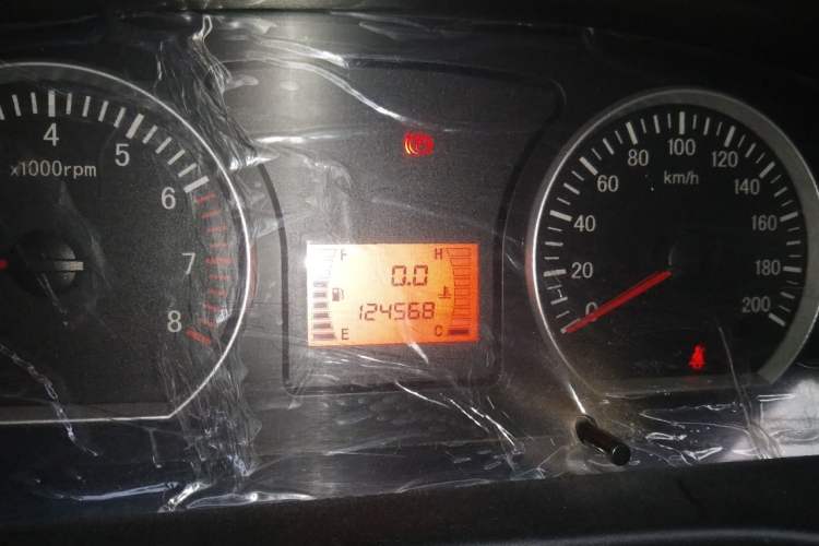 Used FORTHING Lingzhi 2015 M3 1.6L 7-Seater Comfort Model Instrument Cluster