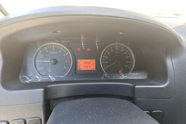 Used FORTHING Lingzhi 2015 V3 1.6L 7-Seater Standard Model Instrument Cluster