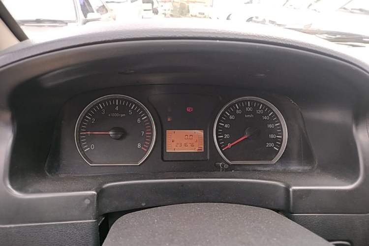 Used FORTHING Lingzhi 2015 V3 1.5L 7-seat Standard Model Instrument Cluster