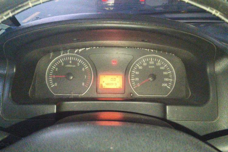 Used FORTHING Lingzhi 2015 V3 1.6L 7-Seater Comfort Model Instrument Cluster