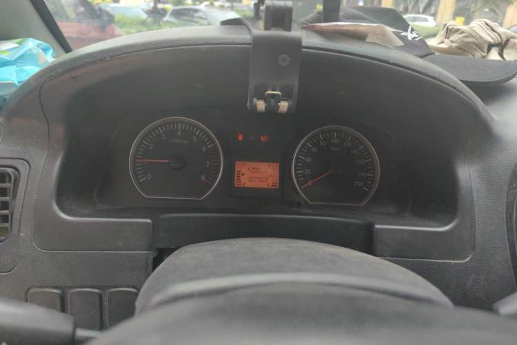 Used FORTHING Lingzhi 2015 V3 1.5L 7-seat Standard Model Instrument Cluster