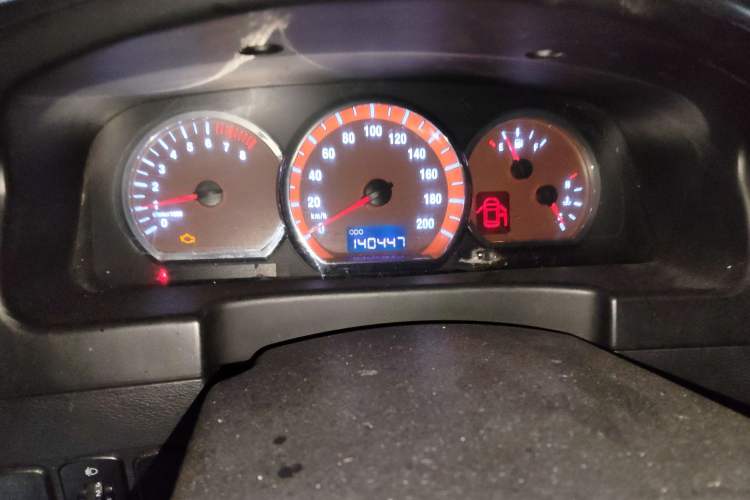 Used FORTHING Lingzhi 2015 M5 Q3 2.0L 7-seat Long-Wheelbase Luxury Model Instrument Cluster