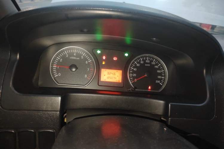 Used FORTHING Lingzhi 2015 M3 1.6L 7-Seater Comfort Model Instrument Cluster