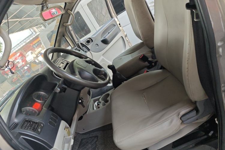 Used FORTHING Lingzhi 2015 V3 1.5L 7-seat Standard Model Left Front Seat