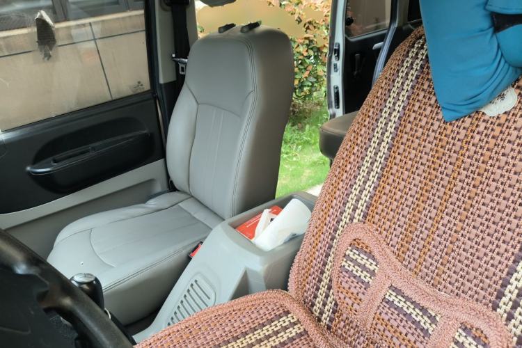 Used FORTHING Lingzhi 2015 M3 1.6L 7-Seater Comfort Model Left Front Seat
