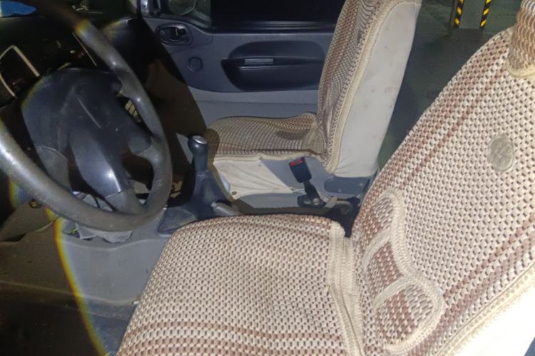 Used FORTHING Lingzhi 2015 V3 1.5L 5-Seater Special Offer Model Left Front Seat