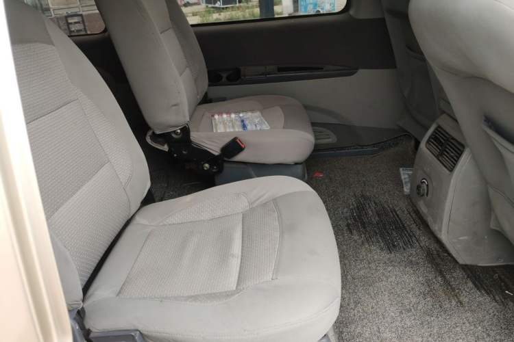 Used FORTHING Lingzhi 2015 V3 1.5L 7-Seater Luxury Model Left Rear Seat