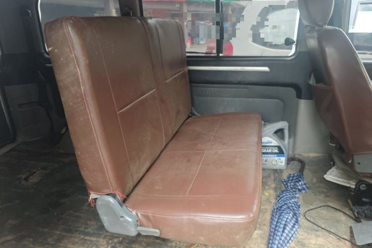 Used FORTHING Lingzhi 2015 V3 1.5L 7-seat Standard Model Left Rear Seat