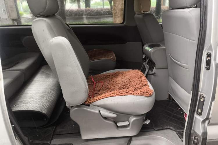 Used FORTHING Lingzhi 2015 M3 1.6L 7-Seater Luxury Model Left Rear Seat