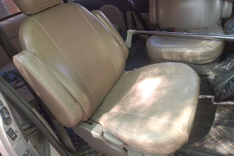 Used FORTHING Lingzhi 2015 M3 1.6L 7-Seater Luxury Model Left Rear Seat