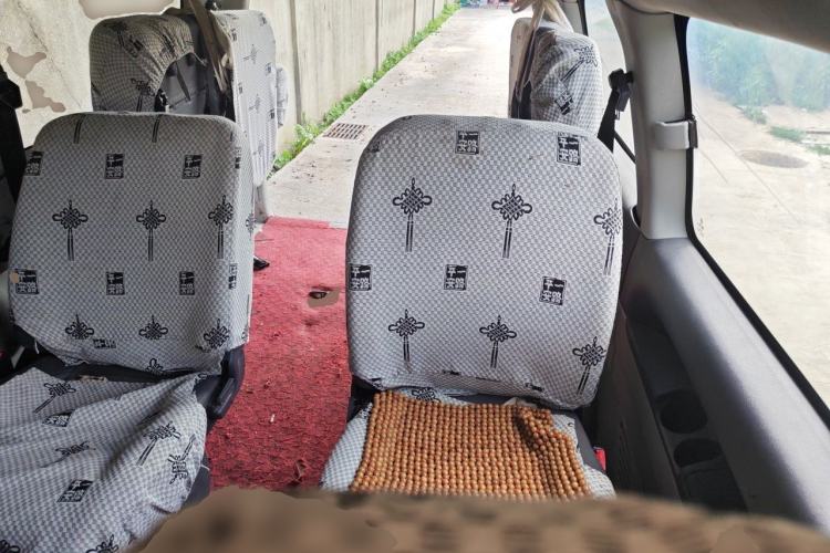 Used FORTHING Lingzhi 2015 M5 Q7 2.0L 7-seat Long-Wheelbase Comfort Model Left Rear Seat
