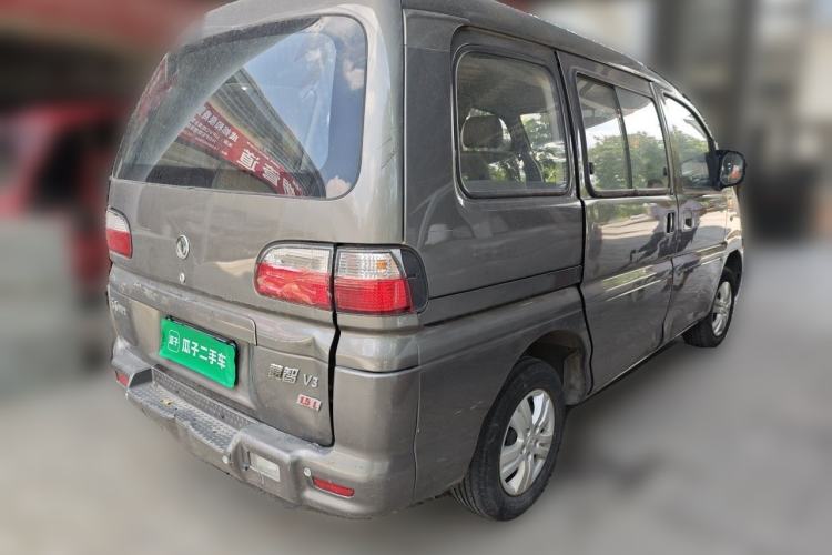 Used FORTHING Lingzhi 2015 V3 1.5L 7-seat Standard Model Rear Right 45 Deg