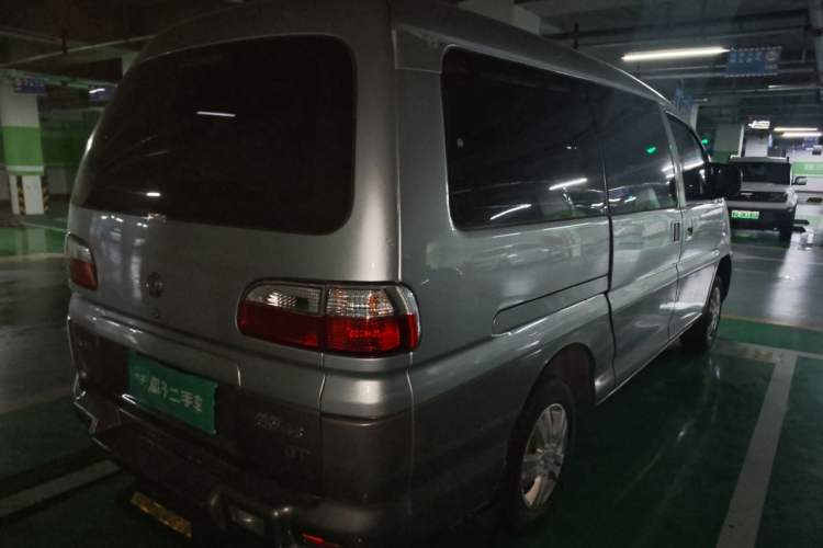 Used FORTHING Lingzhi 2015 V3 1.6L 7-Seater Standard Model Rear Right 45 Deg
