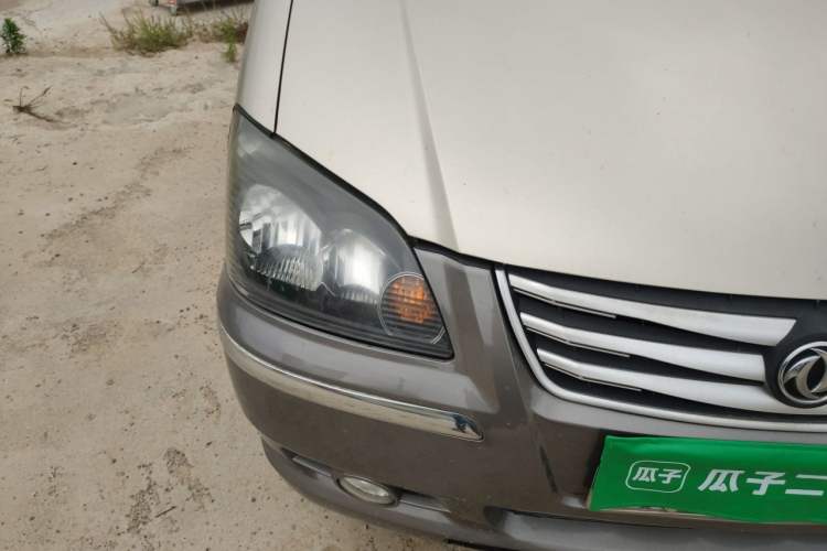 Used FORTHING Lingzhi 2015 V3 1.5L 7-Seater Luxury Model Right Front Headlight