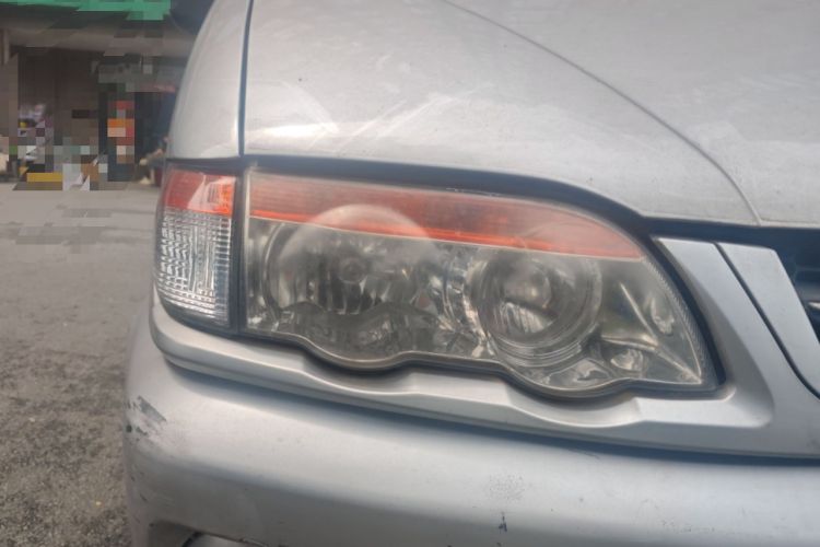 Used FORTHING Lingzhi 2015 V3 1.5L 7-seat Standard Model Right Front Headlight