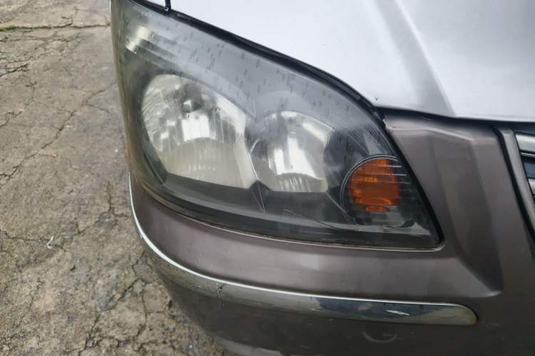 Used FORTHING Lingzhi 2015 V3 1.5L 5-Seater Special Offer Model Right Front Headlight
