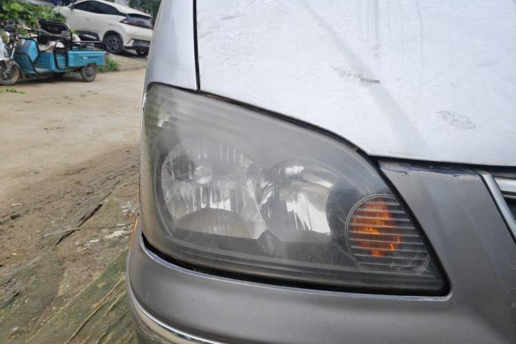 Used FORTHING Lingzhi 2015 M3 1.6L 7-Seater Standard Model Right Front Headlight