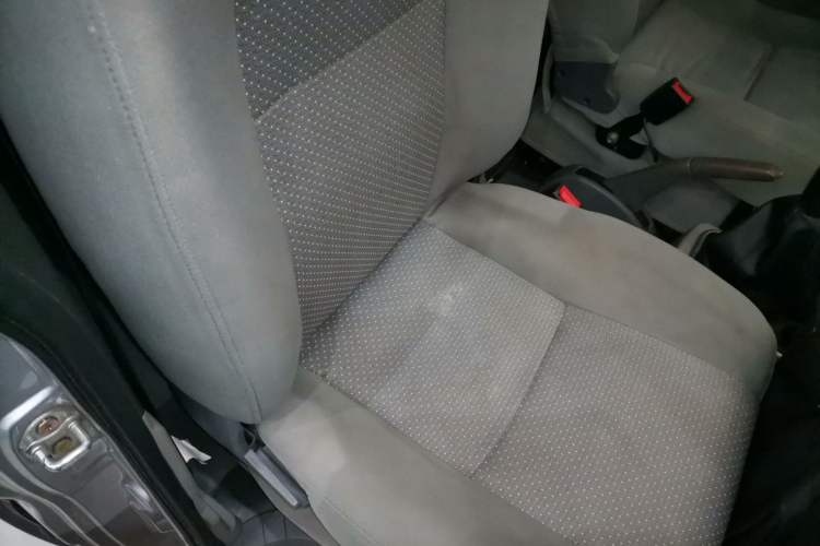 Used FORTHING Lingzhi 2015 M3 1.6L 7-Seater Standard Model Right Front Seat