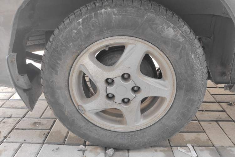 Used FORTHING Lingzhi  Right Front Wheel Hub