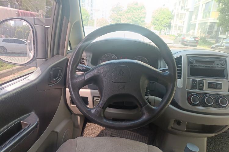 Used FORTHING Lingzhi 2015 M3 1.6L 7-Seater Comfort Model Steering Wheel