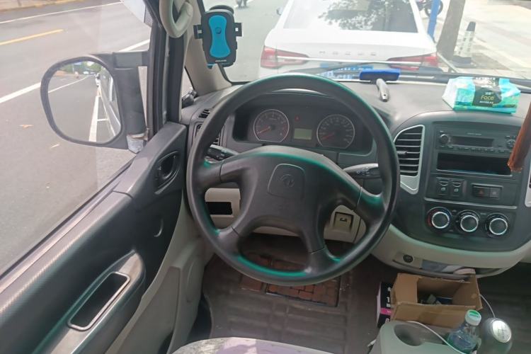 Used FORTHING Lingzhi 2015 V3 1.5L 7-Seater Luxury Model Steering Wheel