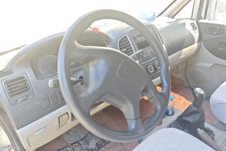 Used FORTHING Lingzhi 2015 V3 1.6L 7-Seater Standard Model Steering Wheel