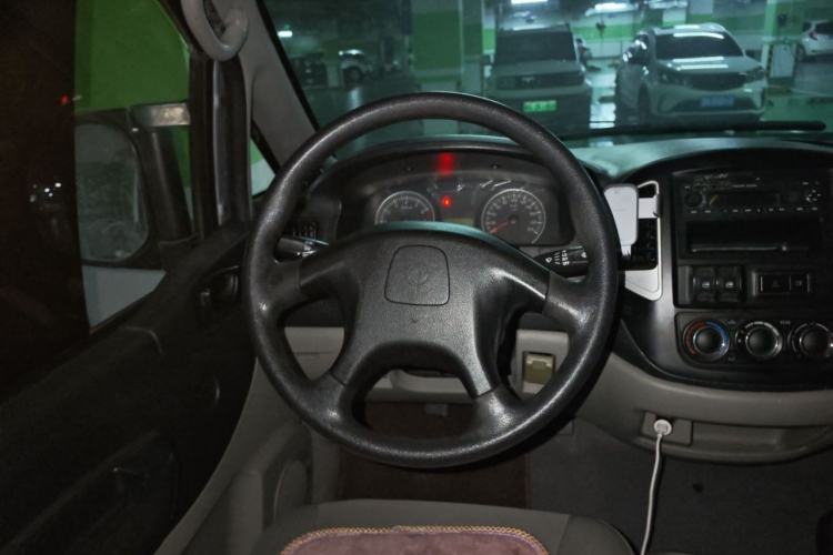 Used FORTHING Lingzhi 2015 V3 1.6L 7-Seater Standard Model Steering Wheel