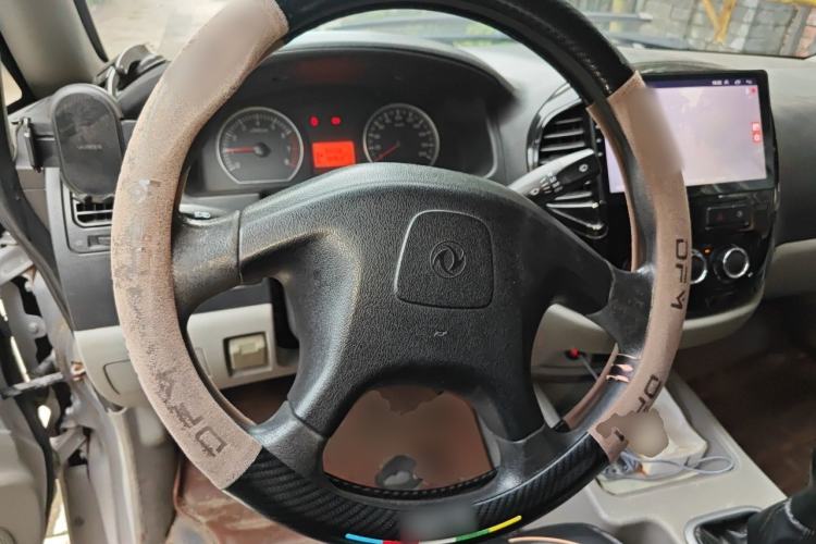 Used FORTHING Lingzhi 2015 V3 1.5L 7-Seater Comfort Model Steering Wheel