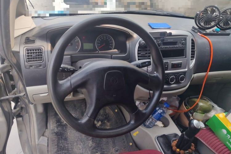 Used FORTHING Lingzhi 2015 M3 1.6L 7-Seater Standard Model Steering Wheel