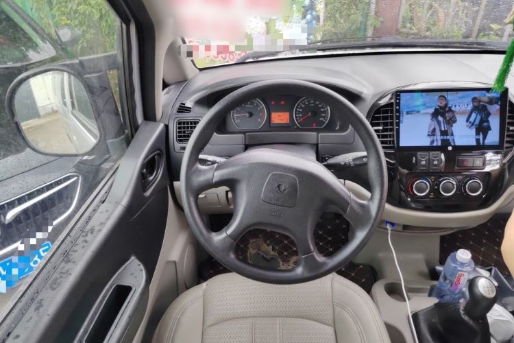 Used FORTHING Lingzhi 2015 M3 1.6L 7-Seater Comfort Model Steering Wheel