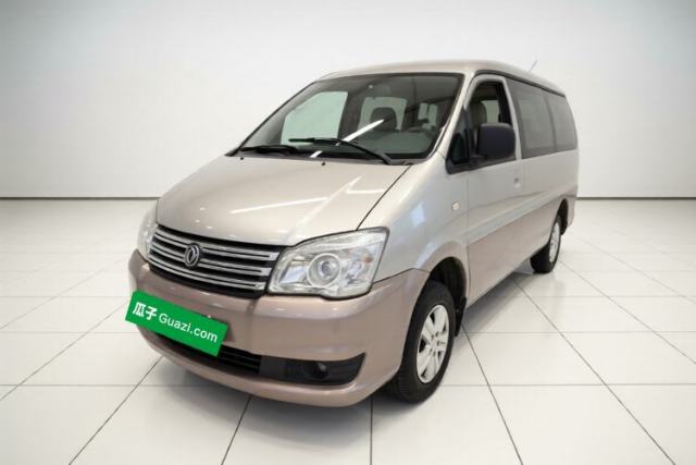 Używany FORTHING Lingzhi 2015 M5 Q7 2.0L 7-seat Long-Wheelbase Comfort Model