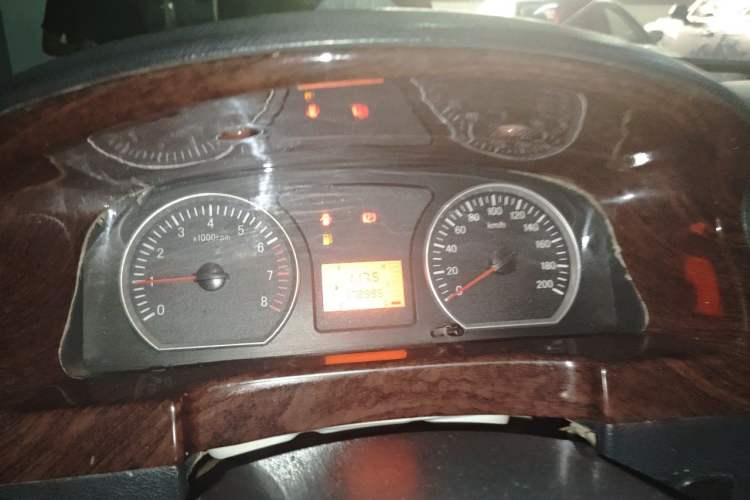 Used FORTHING Lingzhi 2015 M3 1.6L 7-Seater Comfort Model Instrument Cluster